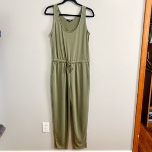 Sleeveless Jumpsuit